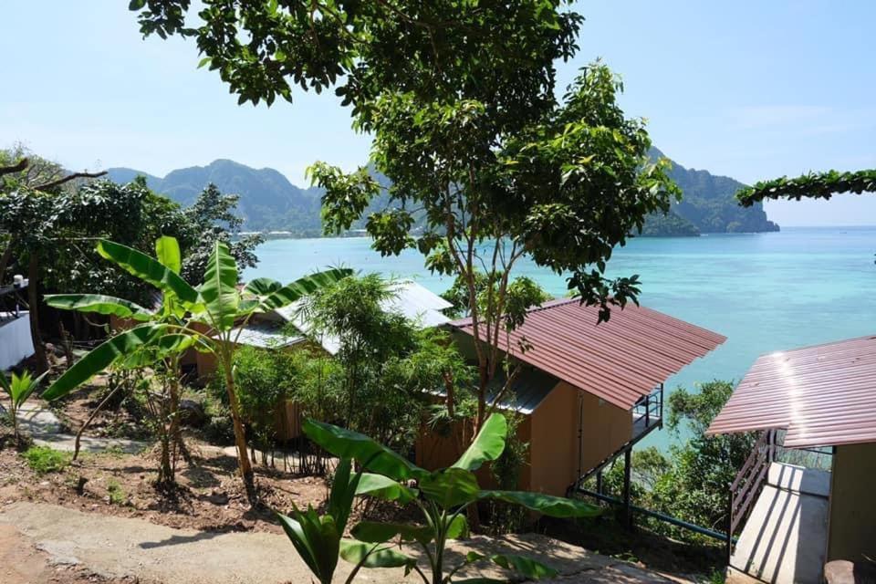 Phi Phi Seaside Bungalow Exterior foto